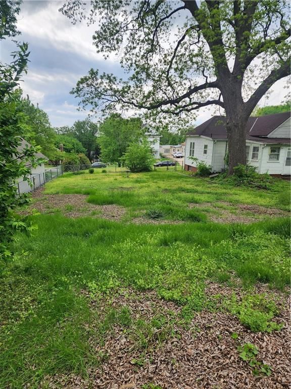 2219 Dewey Street — photo 6