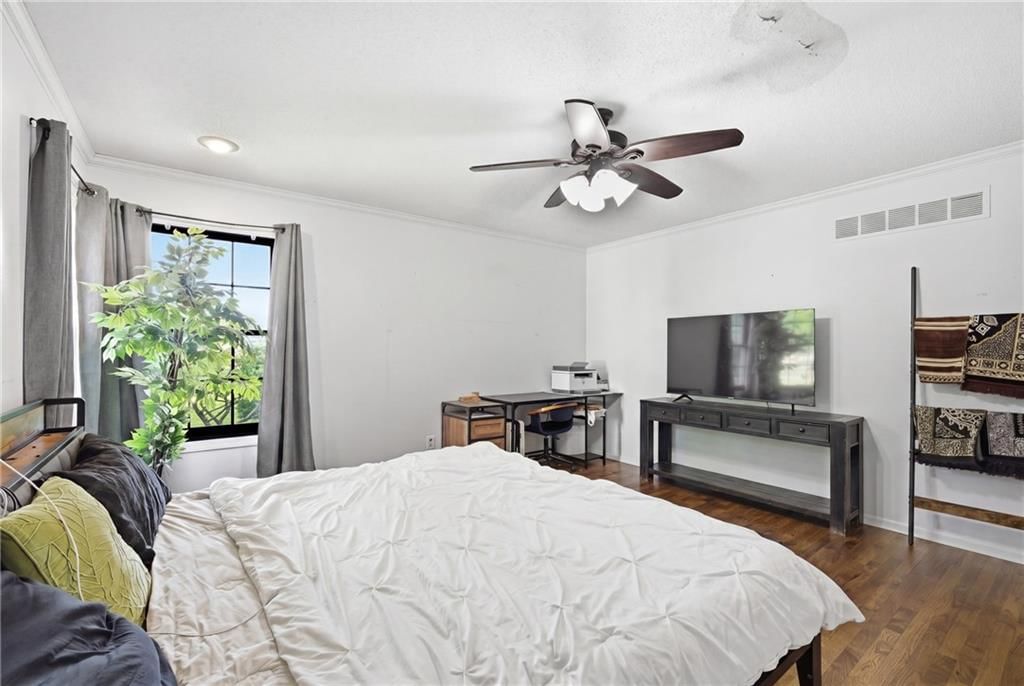 509 NE Olympic Court — photo 32