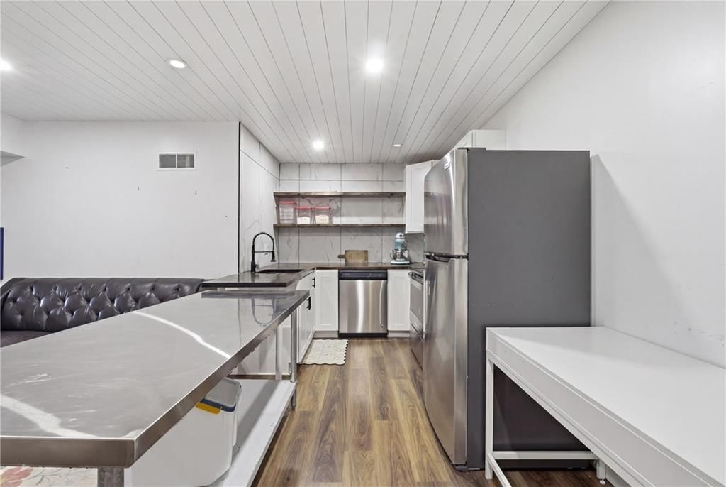 509 NE Olympic Court — photo 38