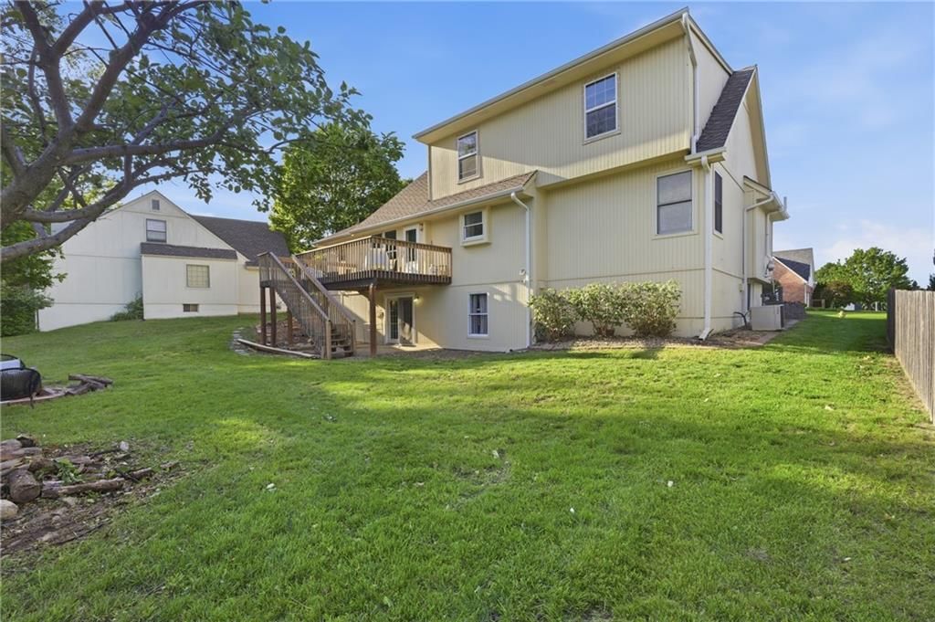509 NE Olympic Court — photo 43