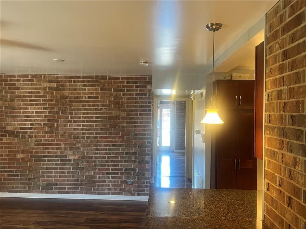 2933 Baltimore Avenue — photo 5