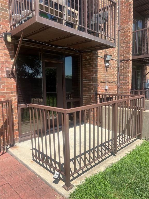2933 Baltimore Avenue — photo 10
