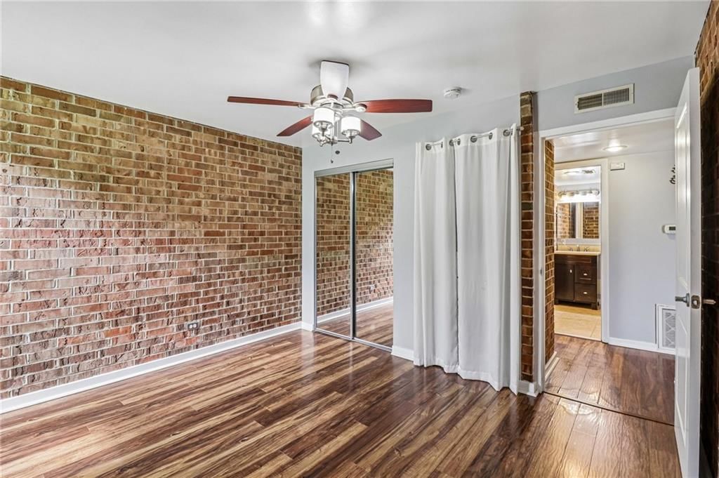 2933 Baltimore Avenue — photo 15