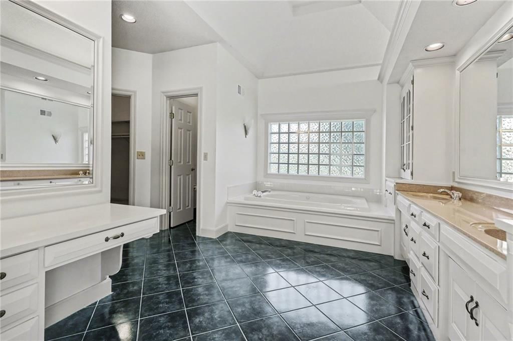 17995 Windsor Drive — photo 22