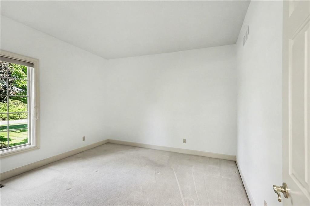 17995 Windsor Drive — photo 25