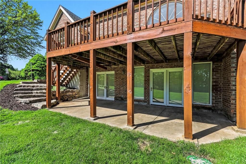 17995 Windsor Drive — photo 42
