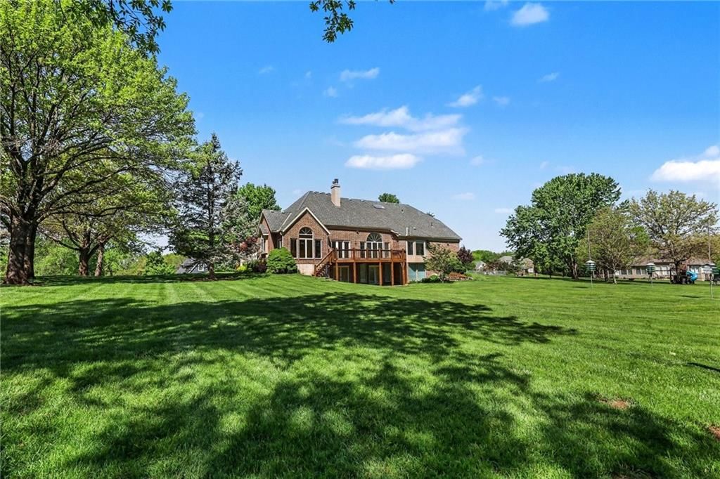 17995 Windsor Drive — photo 45