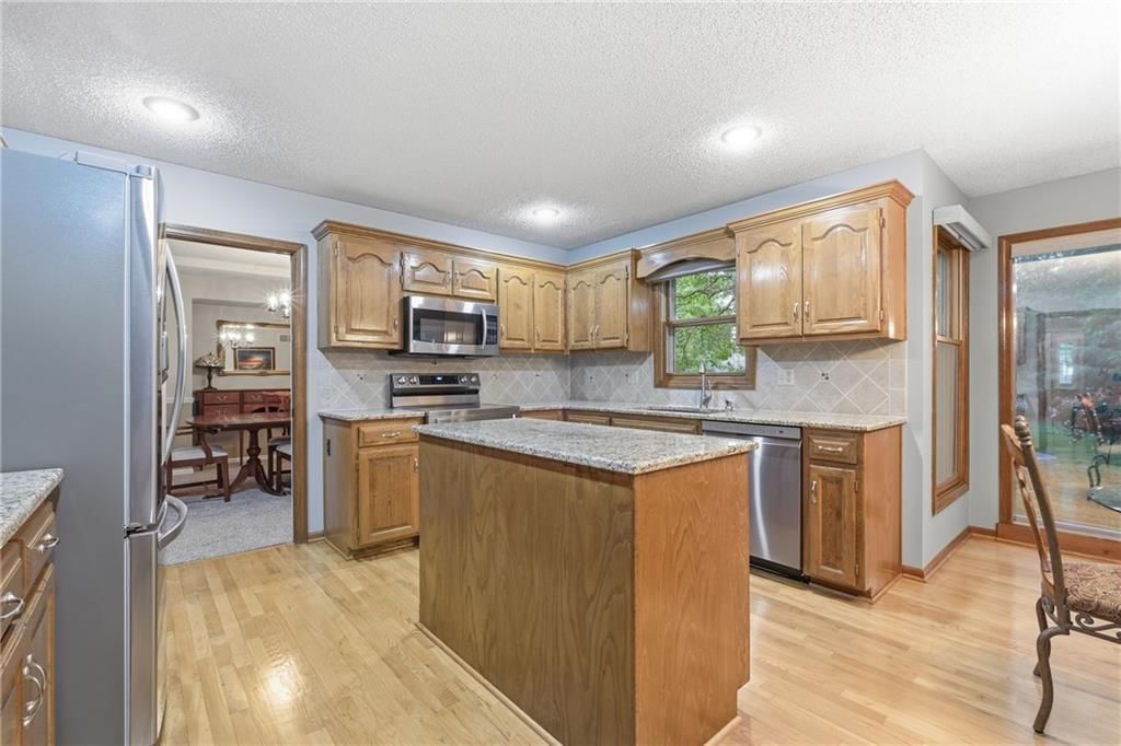 4233 NE 60th Court — photo 20