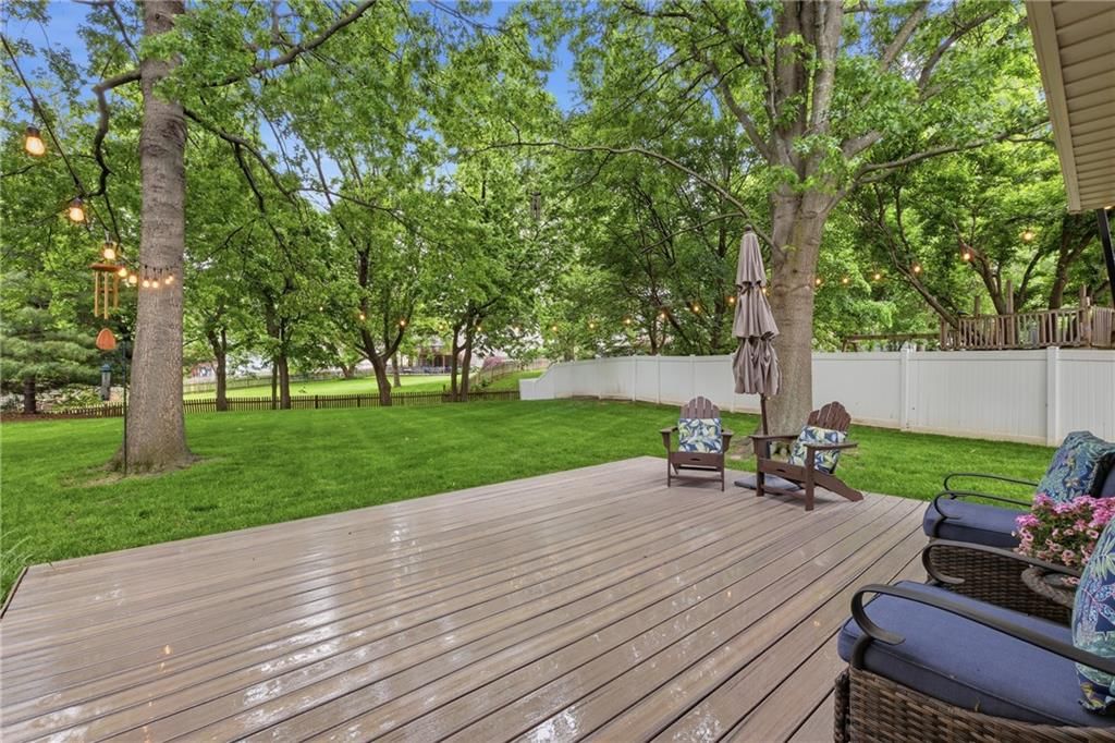4233 NE 60th Court — photo 29