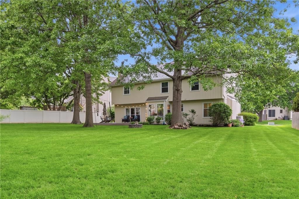 4233 NE 60th Court — photo 34