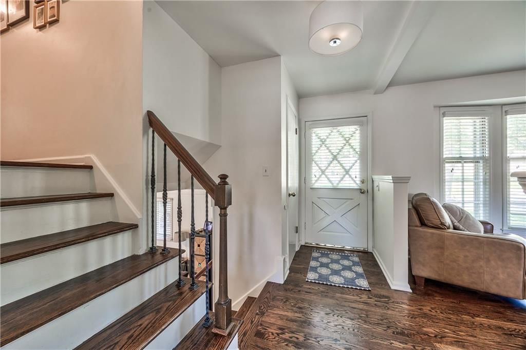 9809 Connell Drive — photo 4