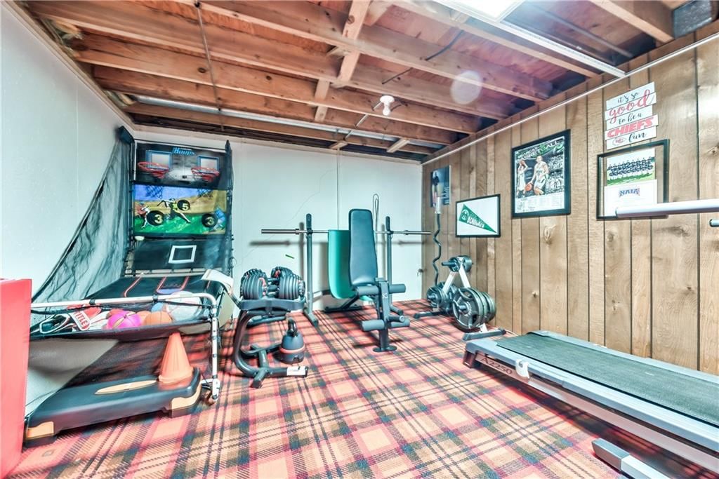9809 Connell Drive — photo 31