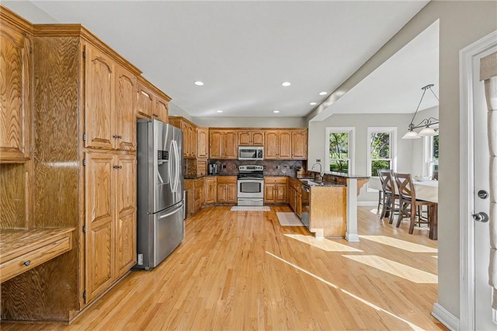 5653 Gresham Circle — photo 13