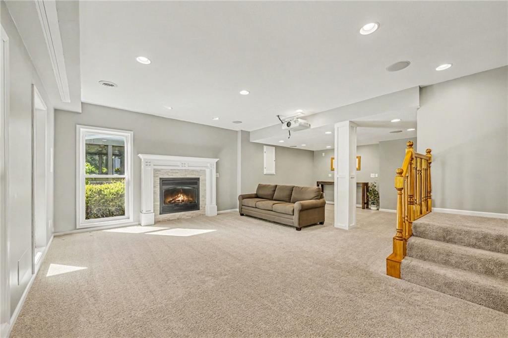 5653 Gresham Circle — photo 28