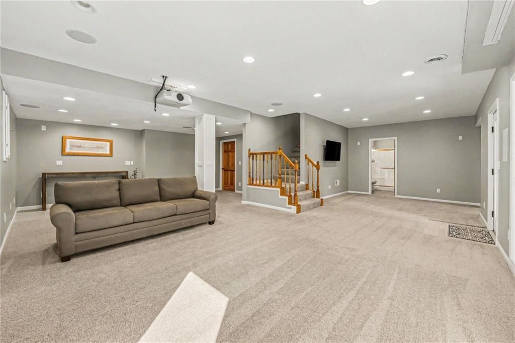 5653 Gresham Circle — photo 29