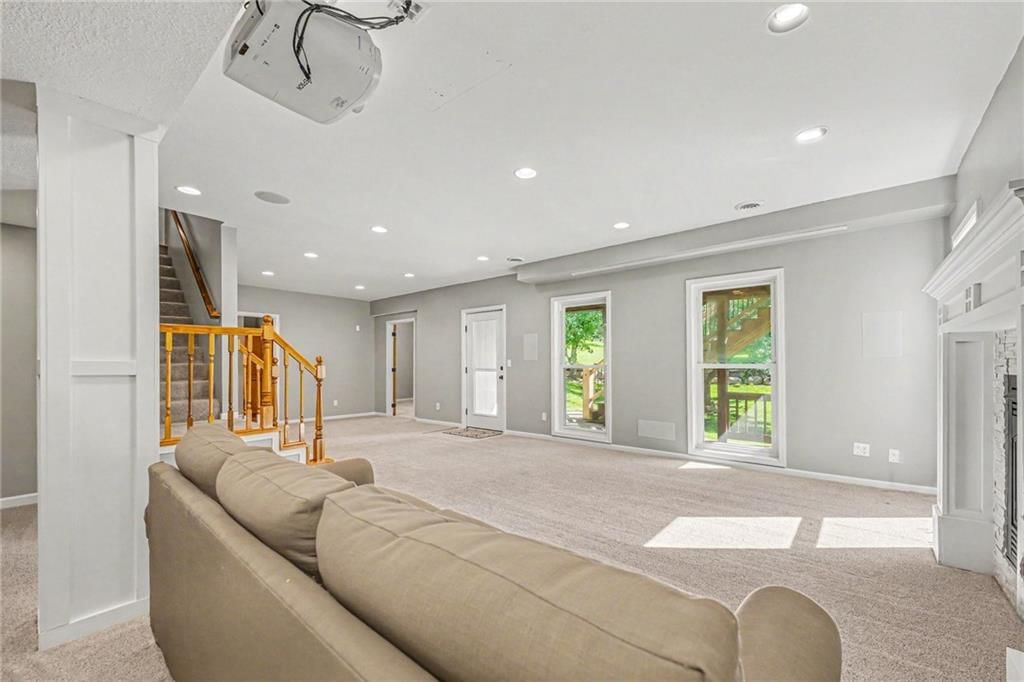 5653 Gresham Circle — photo 30