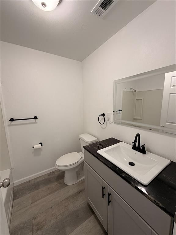 2431 Washington Avenue — photo 9