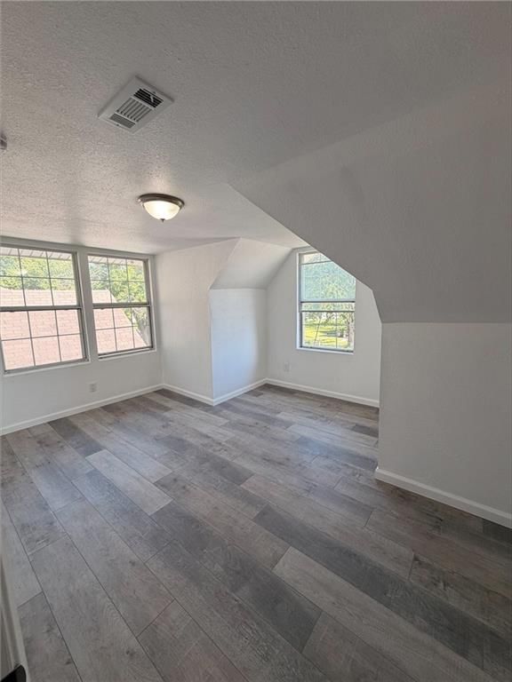 2431 Washington Avenue — photo 12