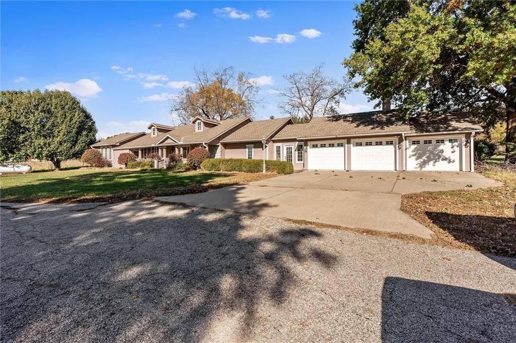 2301 Lees Summit Road — photo 3
