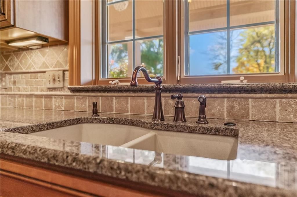2301 Lees Summit Road — photo 8