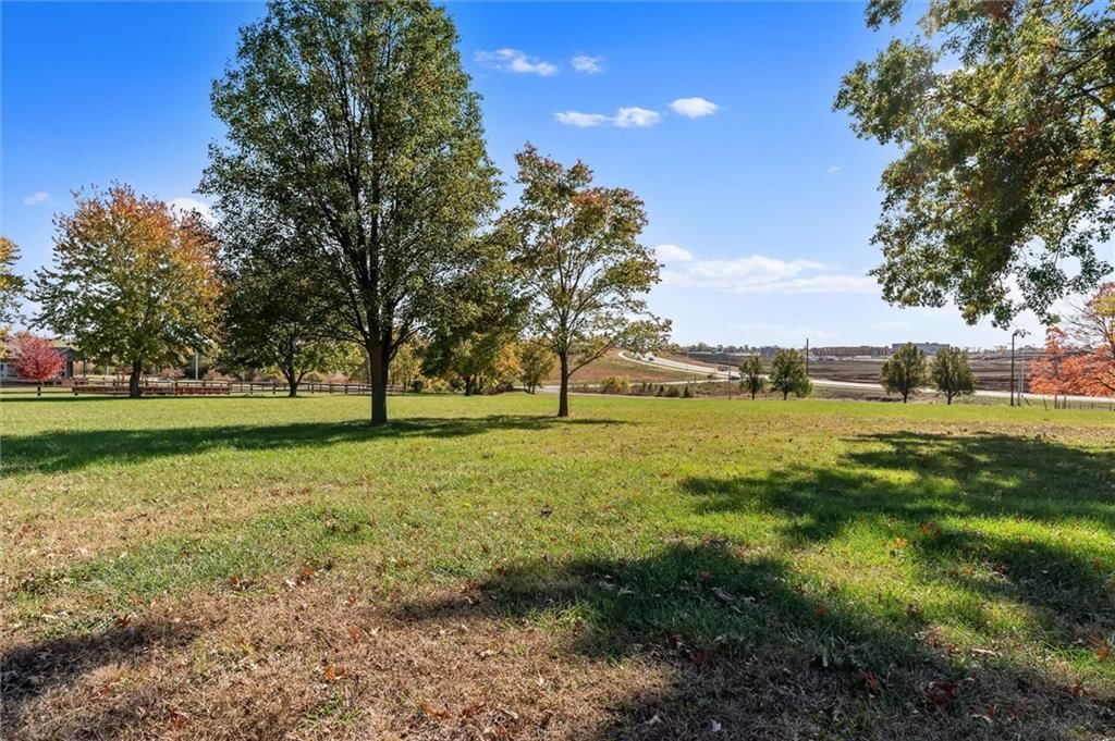 2301 Lees Summit Road — photo 43
