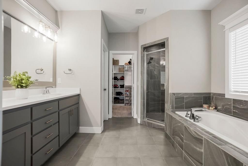 19526 W 116th Street — photo 15