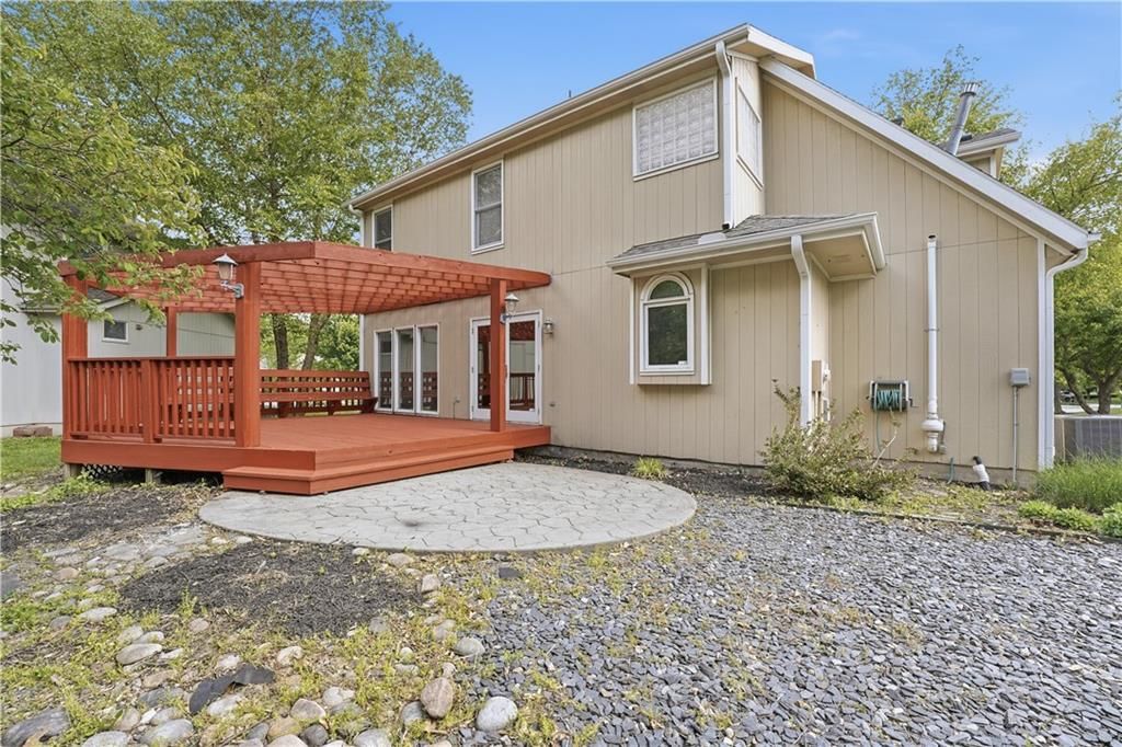 9000 N Oregon Avenue — photo 8