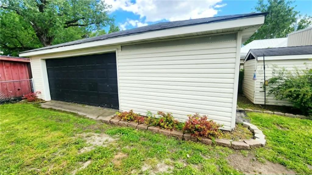 300 E McKay Street — photo 47