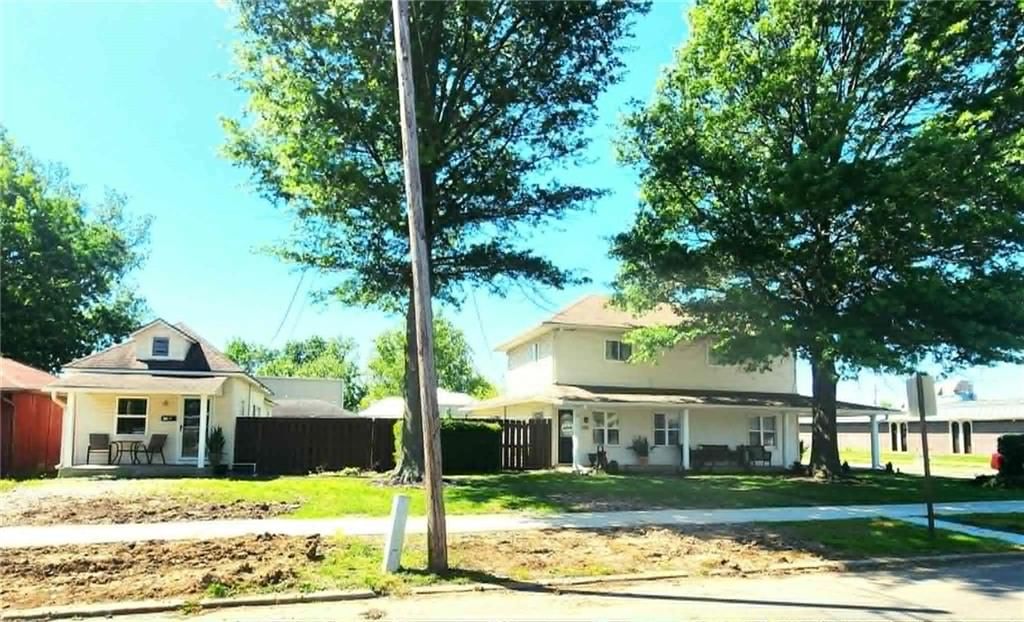 300 E McKay Street — photo 56