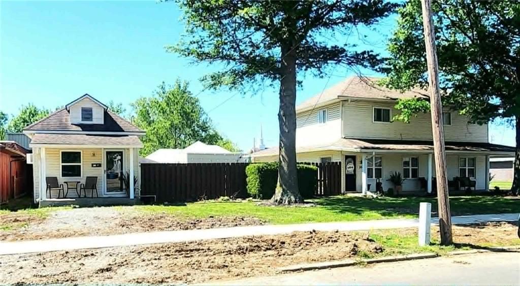 300 E McKay Street — photo 57