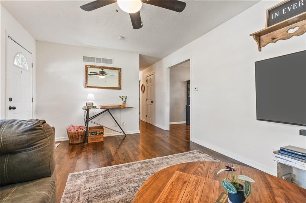 107 N 80 Terrace — photo 9