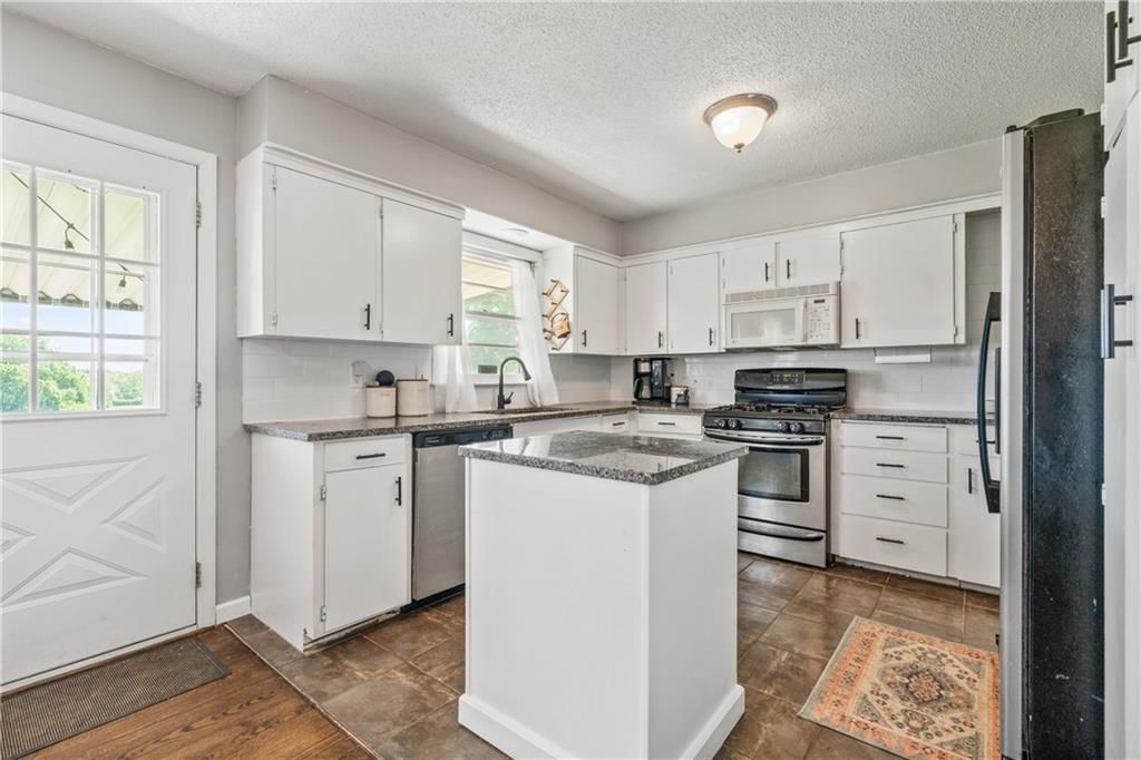 107 N 80 Terrace — photo 17