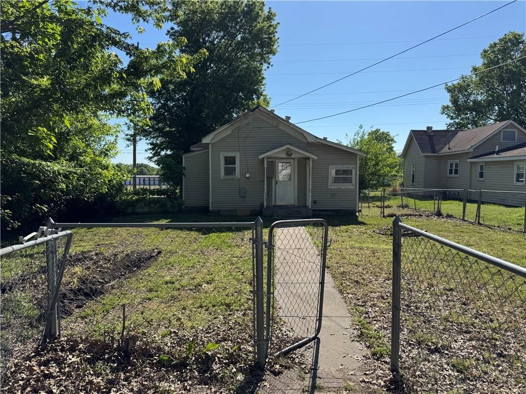 406 S Joplin Street — photo 13