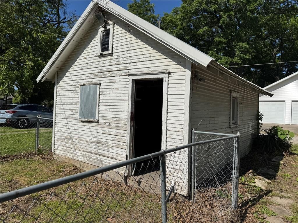 406 S Joplin Street — photo 14