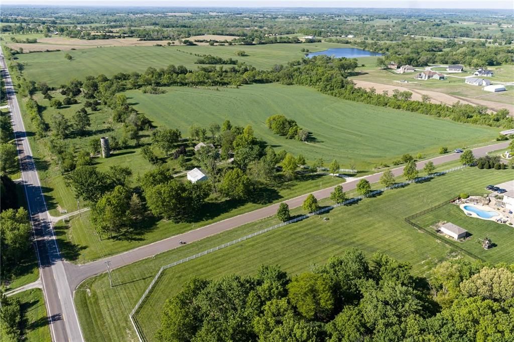 Lot 5 Tonganoxie Drive — photo 3