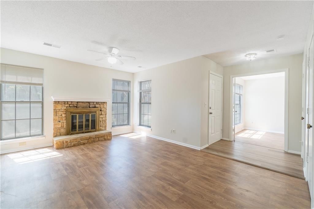 12711 W 110TH Terrace — photo 3