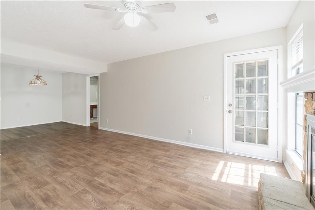 12711 W 110TH Terrace — photo 5