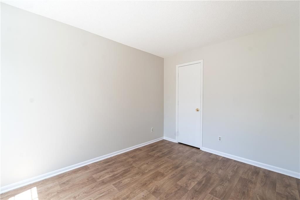 12711 W 110TH Terrace — photo 17
