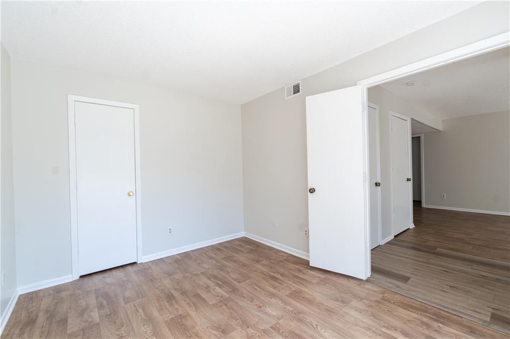 12711 W 110TH Terrace — photo 18