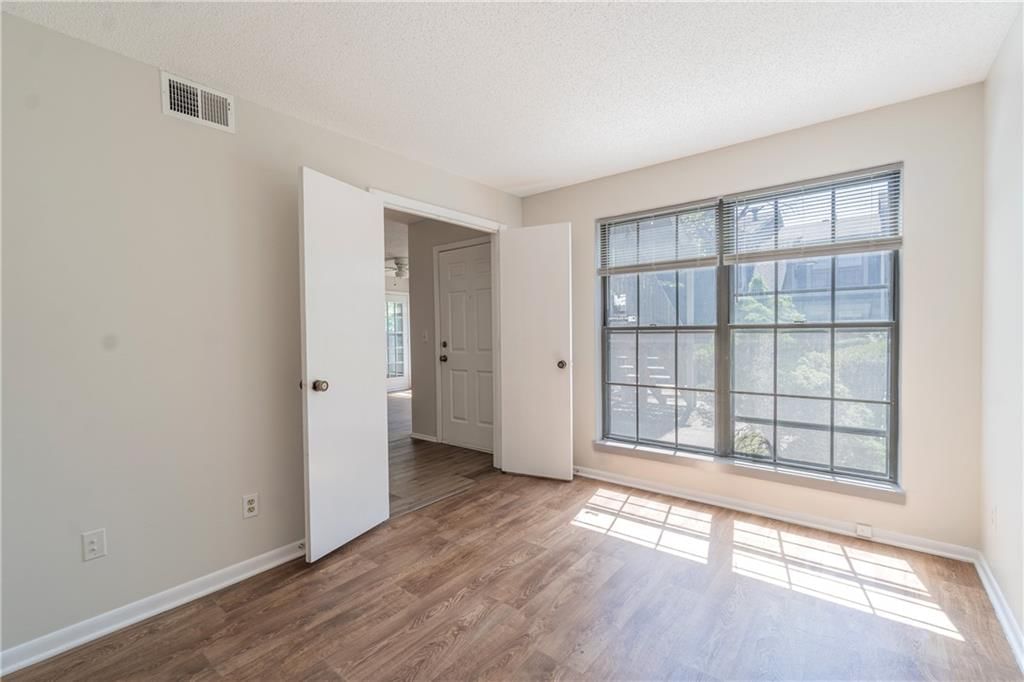 12711 W 110TH Terrace — photo 19