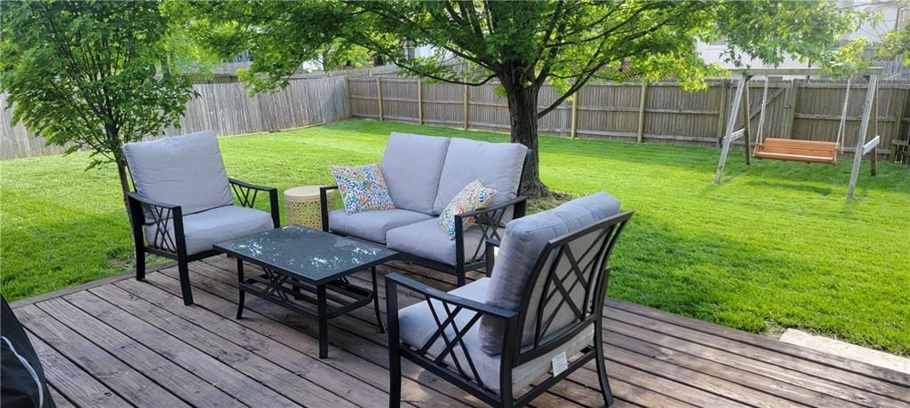 18432 Oak Street — photo 4