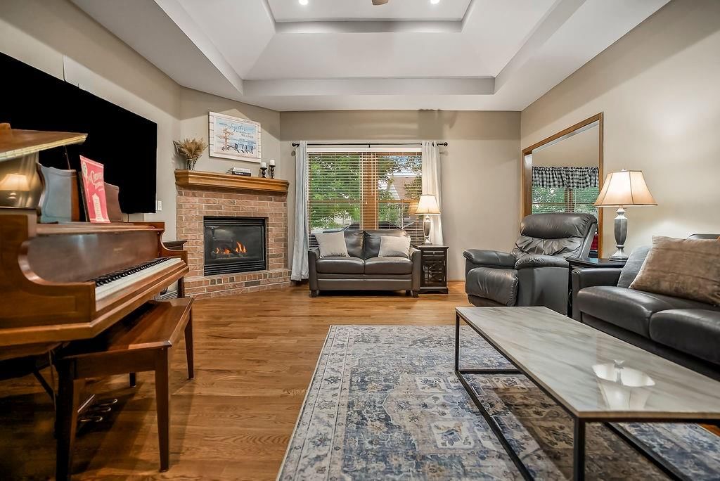18432 Oak Street — photo 14