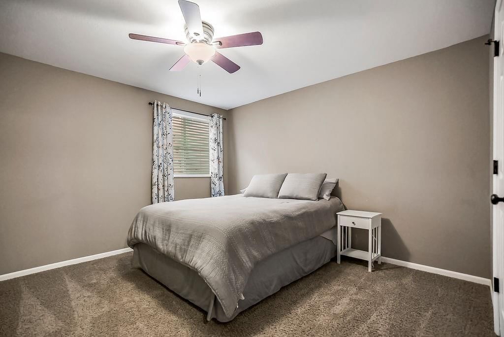 18432 Oak Street — photo 36