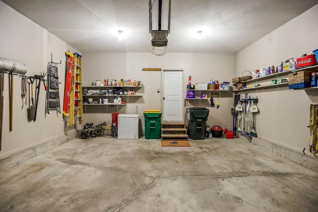 18432 Oak Street — photo 42