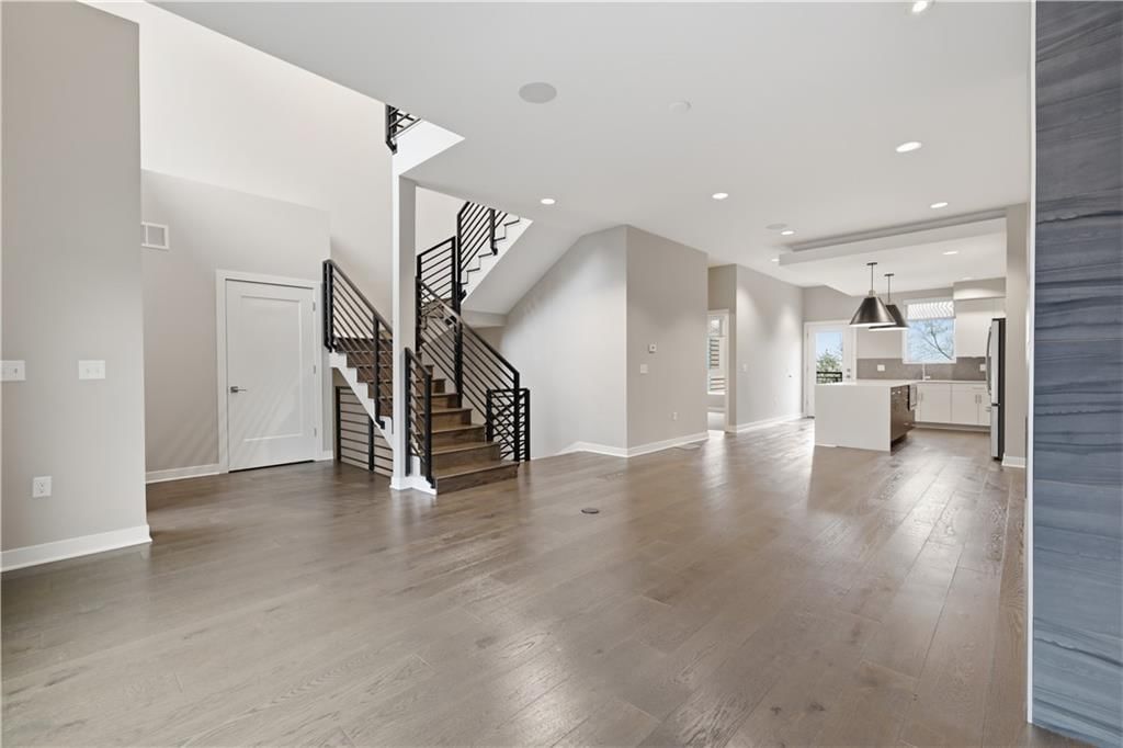 1720 Madison Avenue — photo 7