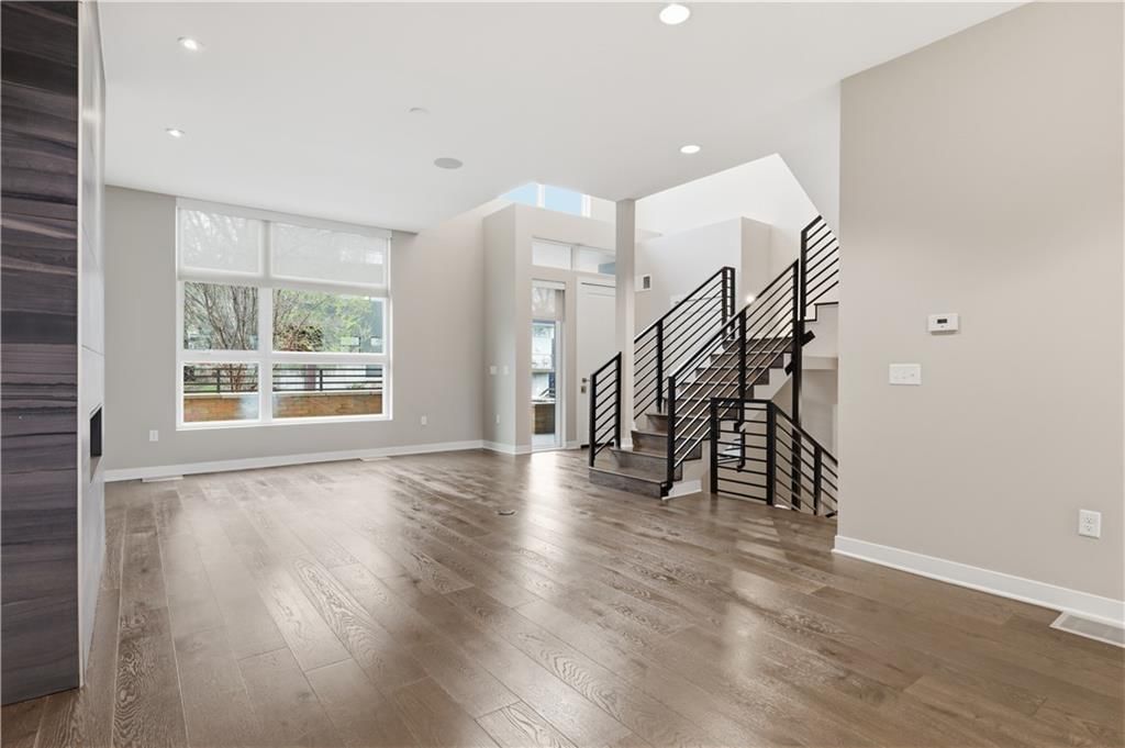 1720 Madison Avenue — photo 8