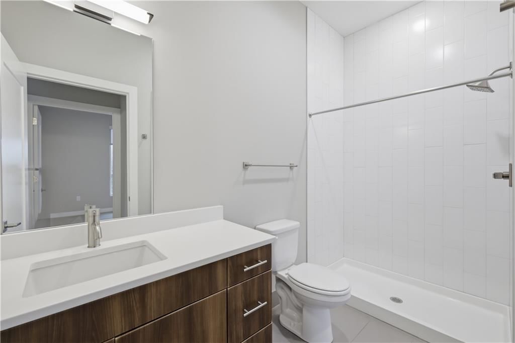 1720 Madison Avenue — photo 28