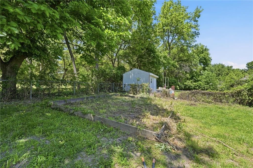 2916 S 14th Street — photo 31