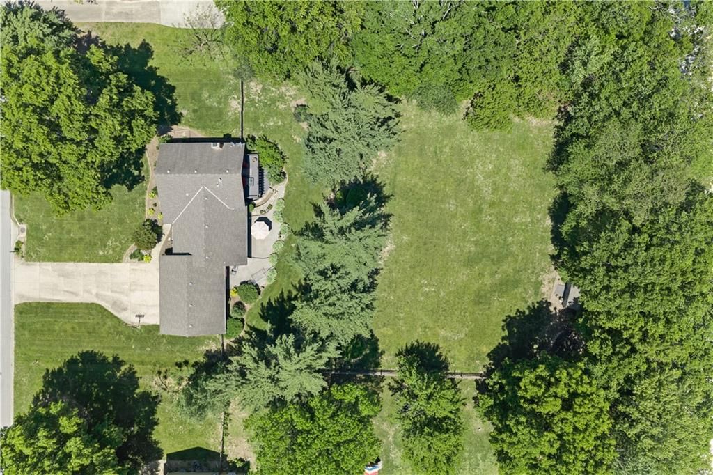 16001 RUSSELL Road — photo 3