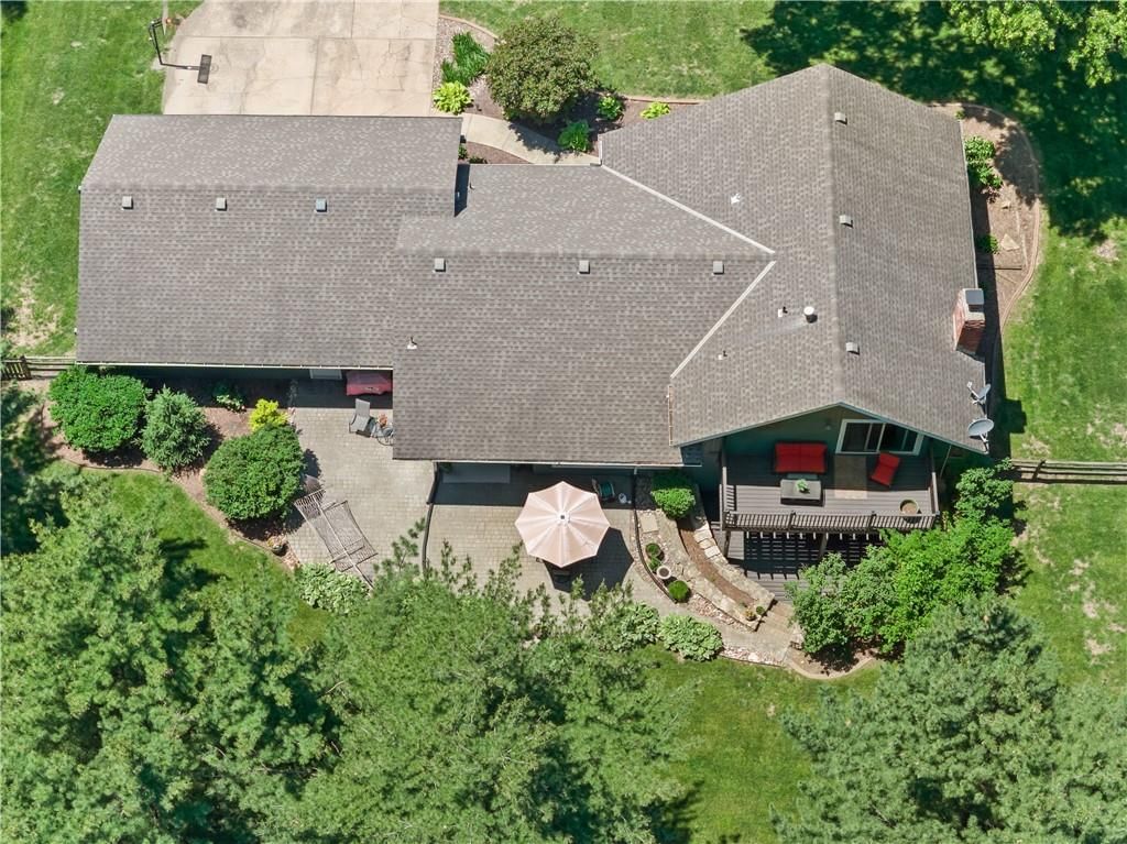 16001 RUSSELL Road — photo 4